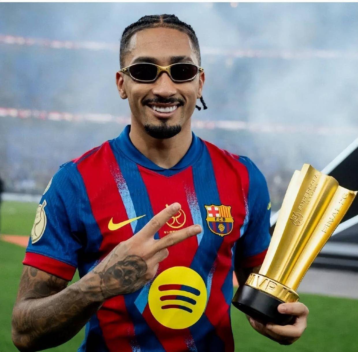 当今足坛最出色的十大边锋！拜仁双边锋上榜！谁是现役最强边锋？